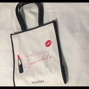 2017 limited edition XL Pandora tote bag 💋💄